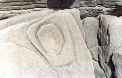 Foto 22 1081 86 Schalenfoermige Gravur 1.jpg