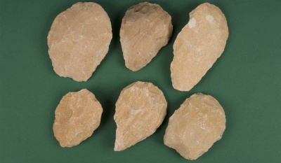 Eickelkamp 0324 Faustkeile Tunesien.jpg