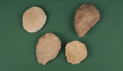 Eickelkamp 0325 Faustkeile Tunesien.jpg