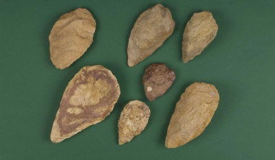 Eickelkamp 0323 Faustkeile Ägypten.jpg